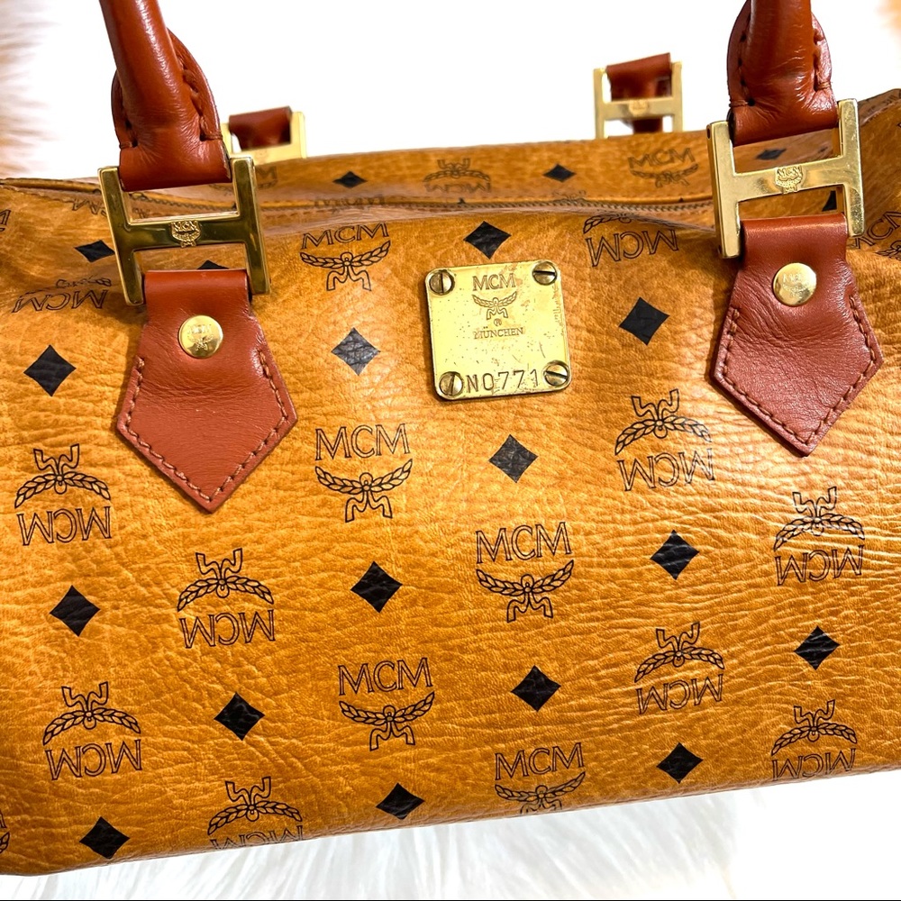 🍒 MCM Handbag, Leather Black and Brown - Picture 13 of 15